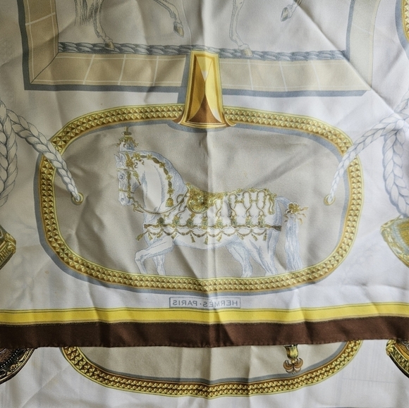 Hermès Paris Vintage Grand Apparat Silk Scarf 90 in Cream and Brown - Picture 11 of 16